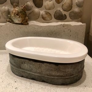 Creative Co-Op White and Gray Soap Dish